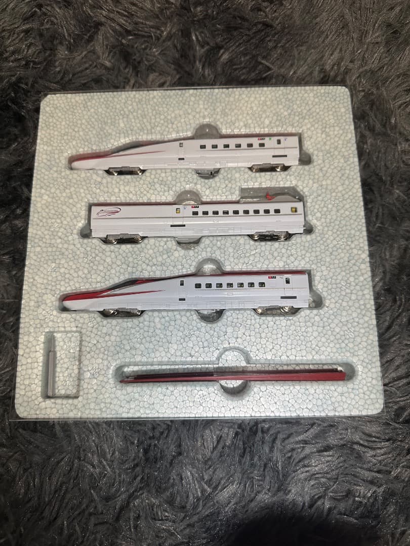 NゲージKATO E6系新幹線「こまち」7両フルセット