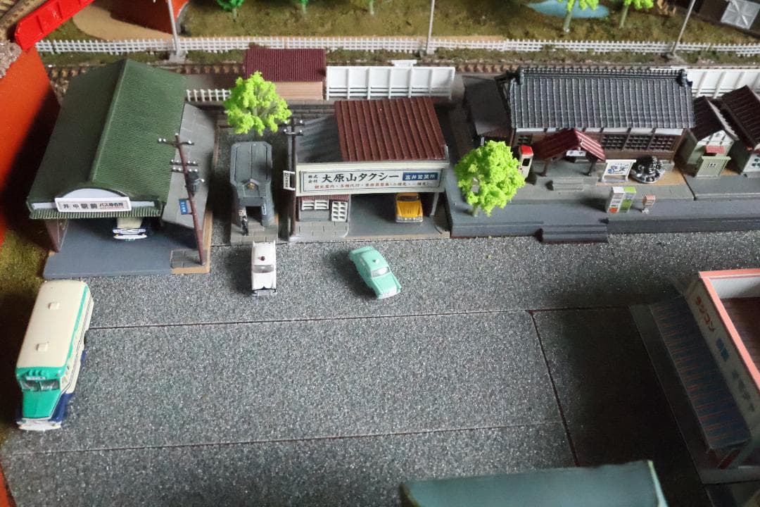 Nゲージ自作ジオラマ　トミックス線路　田舎の駅、風景　複線走行可