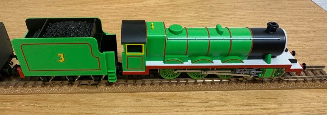 ラ*き様 【中古】TOMIX きかんしゃヘンリー急行セット　93805