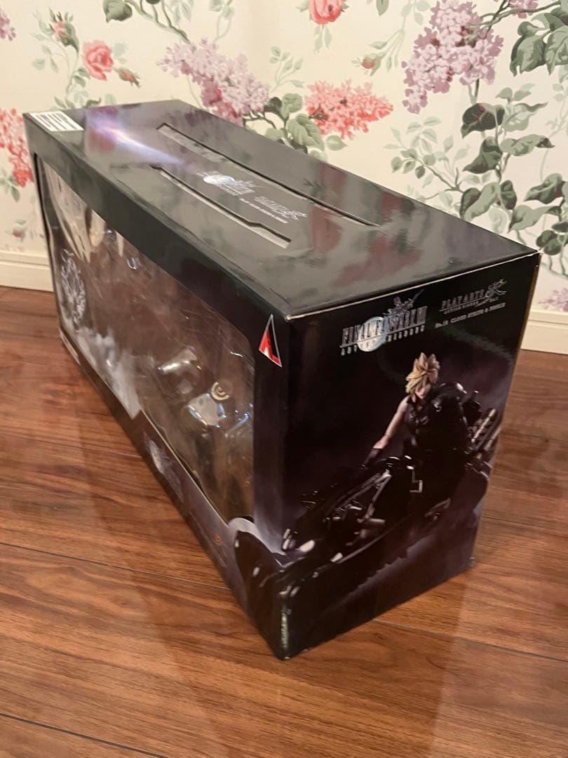 希少 新品 未開封 PLAYARTS改 クラウド・ストライフ&フェンリル