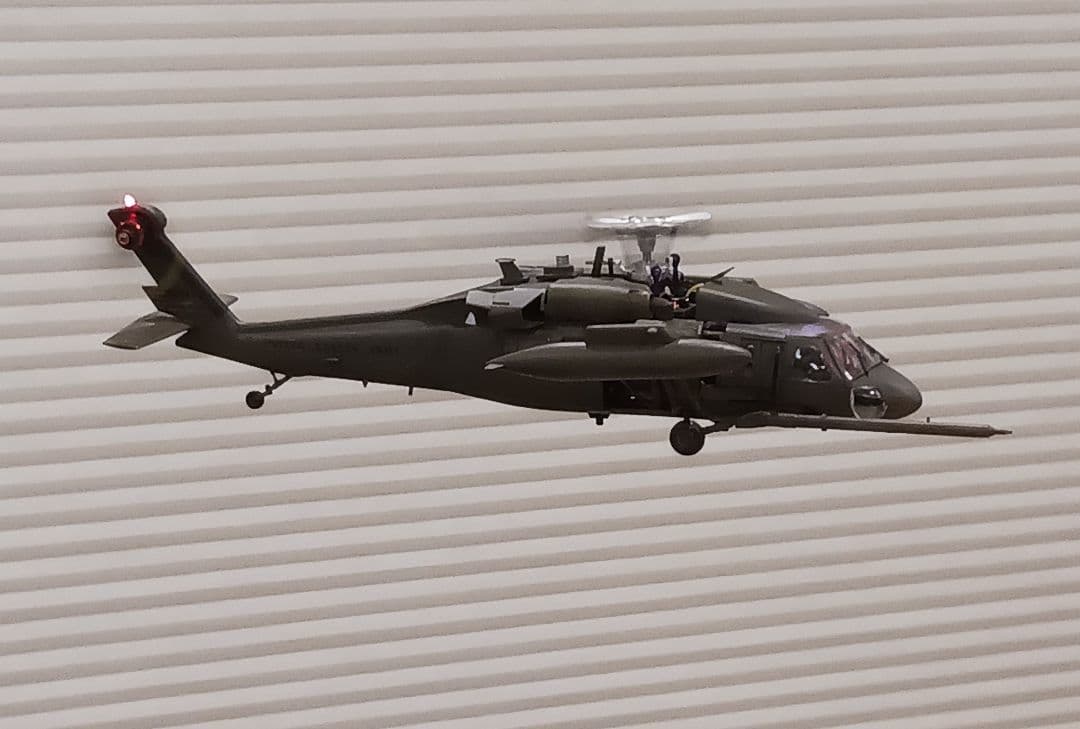 ☆ OMP　M1　UH60　ブラックホーク仕様　ラジコンスケールヘリ ☆
