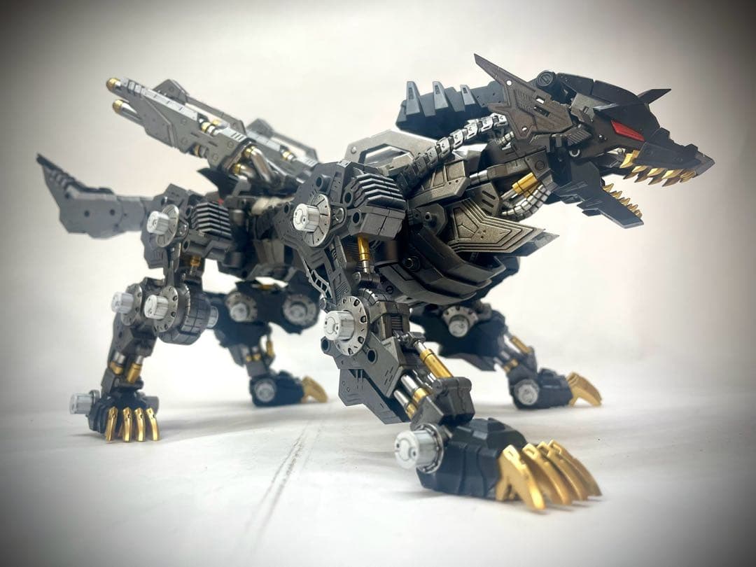 HMM RZ-053 ケーニッヒウルフ　アーバイン配色　全塗装　完成品