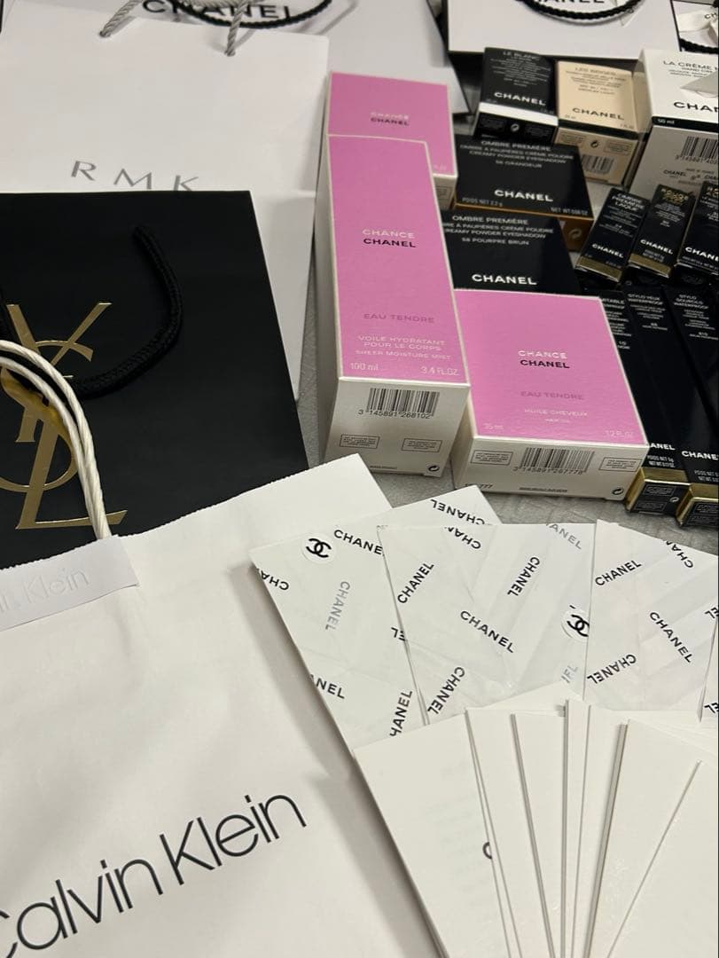 ブランドショッパー空き箱　CHANEL GUCCI など