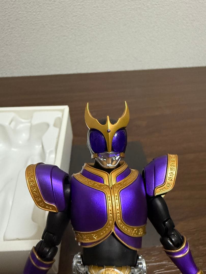 真骨彫　仮面ライダークウガ　ライジングタイタン
