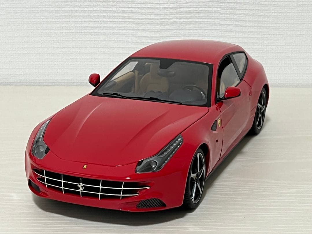 Ferrari FF 1/18 マテル hot wheels elite