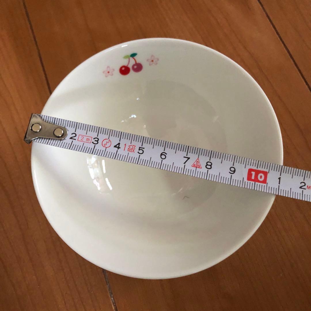 ハローキティ さくらんぼ サンリオ お茶碗