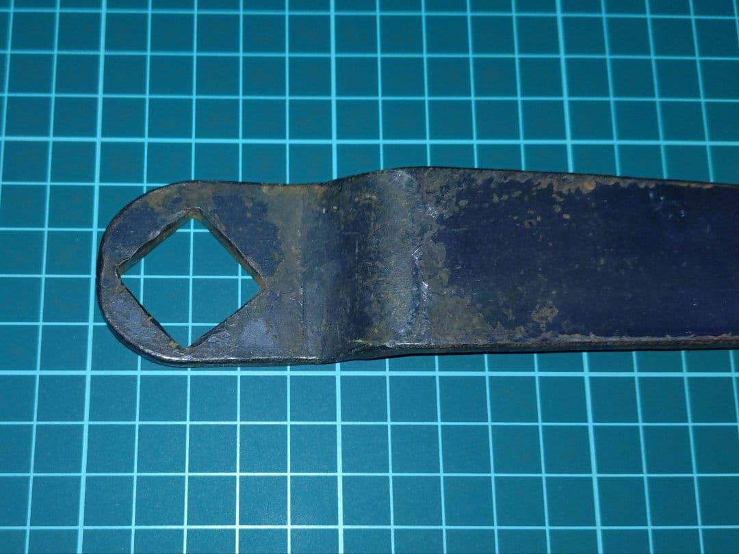 【鉄道部品】貫通扉錠の工具(ハンドル)鉄製