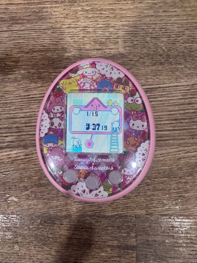 BANDAI たまごっちみーつ　サンリオキャラクターズ ピンク