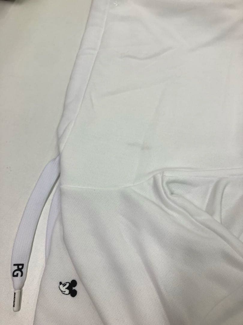 PEARLY GATES フード付きホワイトパーカー　サイズ2 Disney