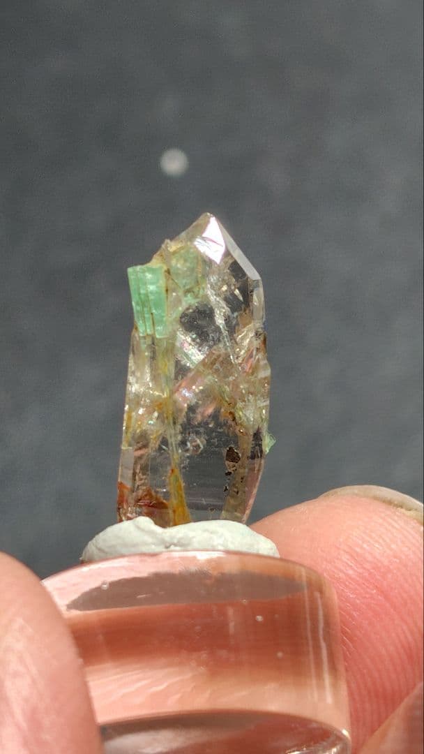 エメラルド・インクルージョン水晶　アフガニスタン産　1071