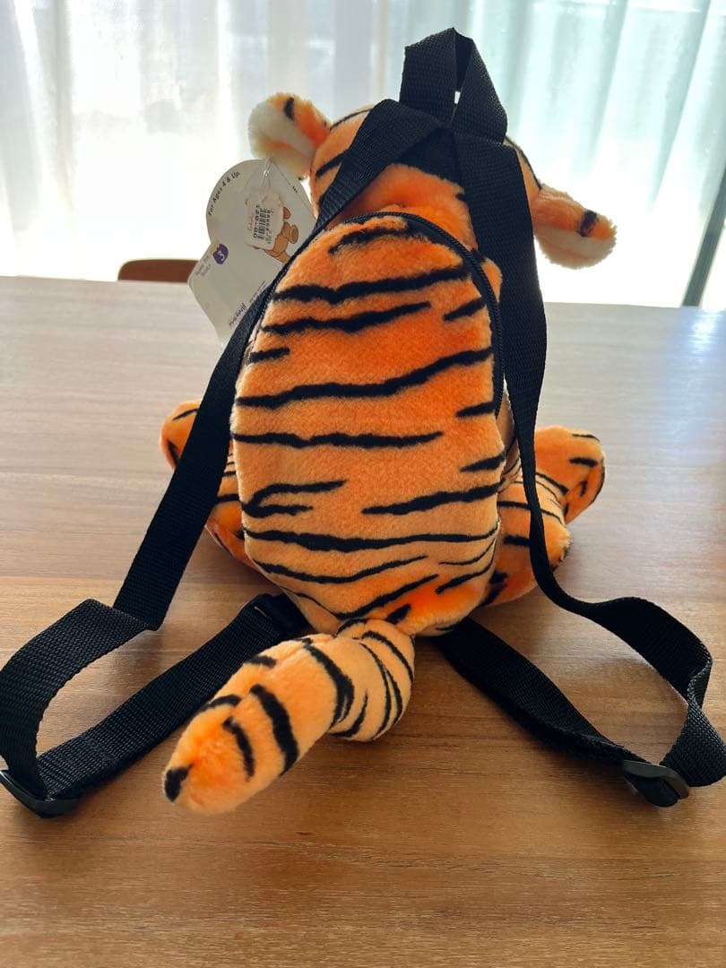ティガー リュック型ぬいぐるみ 約30cm