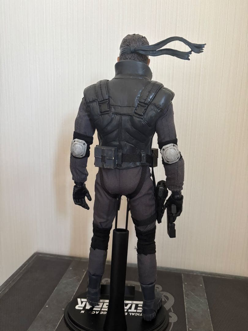 1/6 カスタム　メタルギアソリッド　ソリッドスネーク　MGS1 ホットトイズ