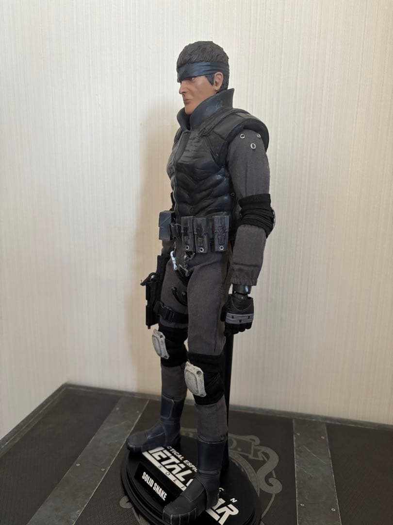 1/6 カスタム　メタルギアソリッド　ソリッドスネーク　MGS1 ホットトイズ