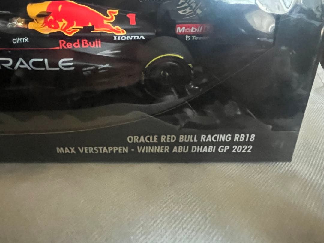 1/18レッドブルF1マックスフェルスタッペン2022年アブダビGPウィナー