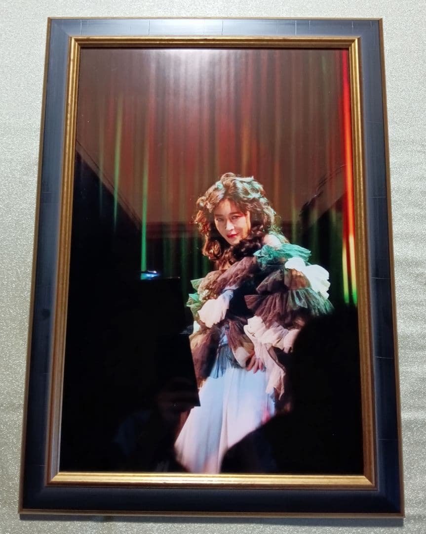 ぜん【新品未使用】中森明菜額装ポスター（受注販売商品）