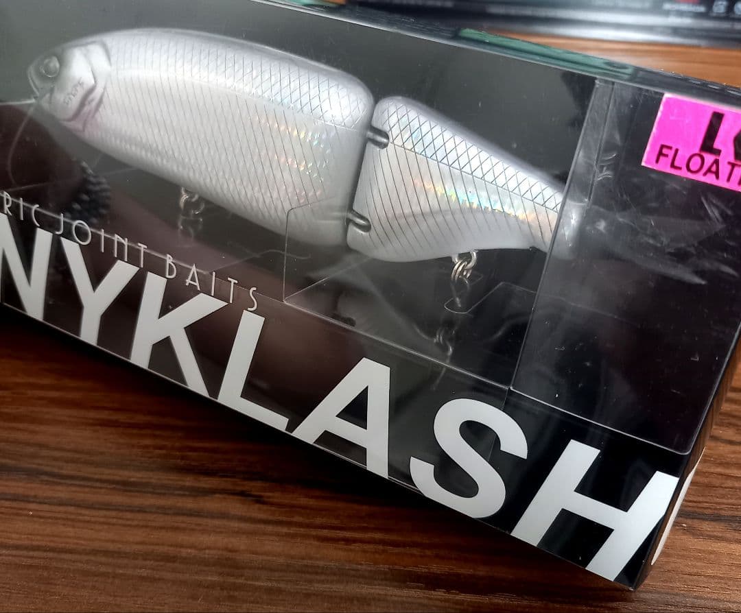 DRT、タイニークラッシュ、即完売・入手困難カラー、レーザースペック、新品