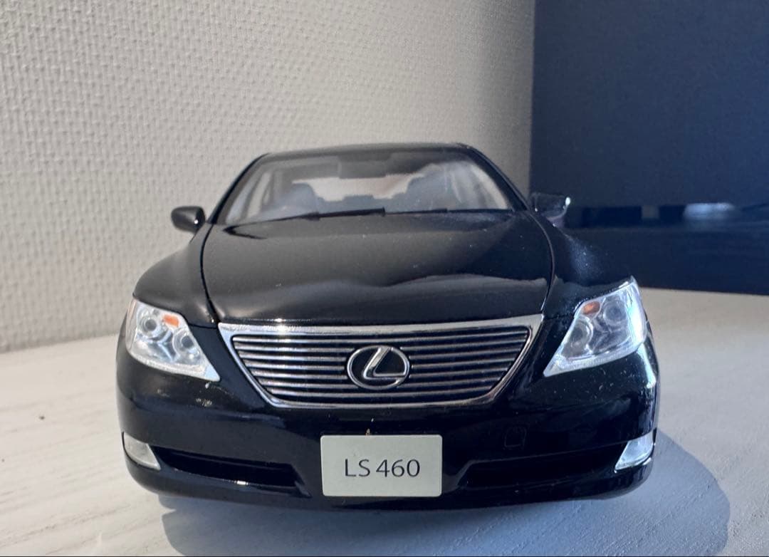 NOREV Lexus LS 460 ブラック ミニカー
