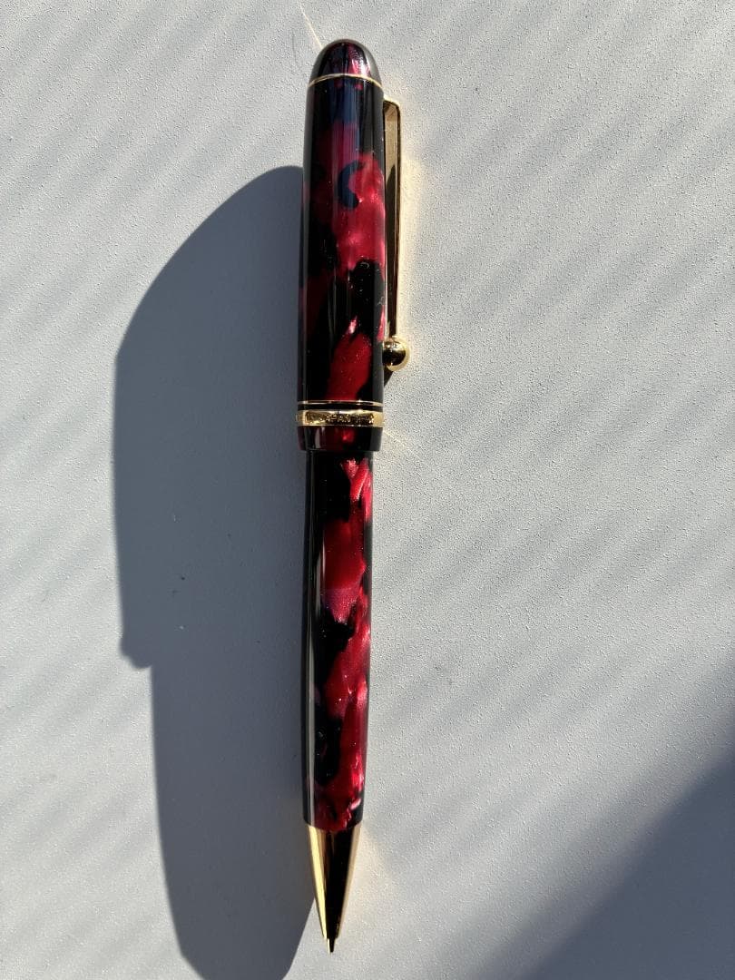 PILOT CUSTOM LE シャーペン　(本体色は赤主体のモザイク)