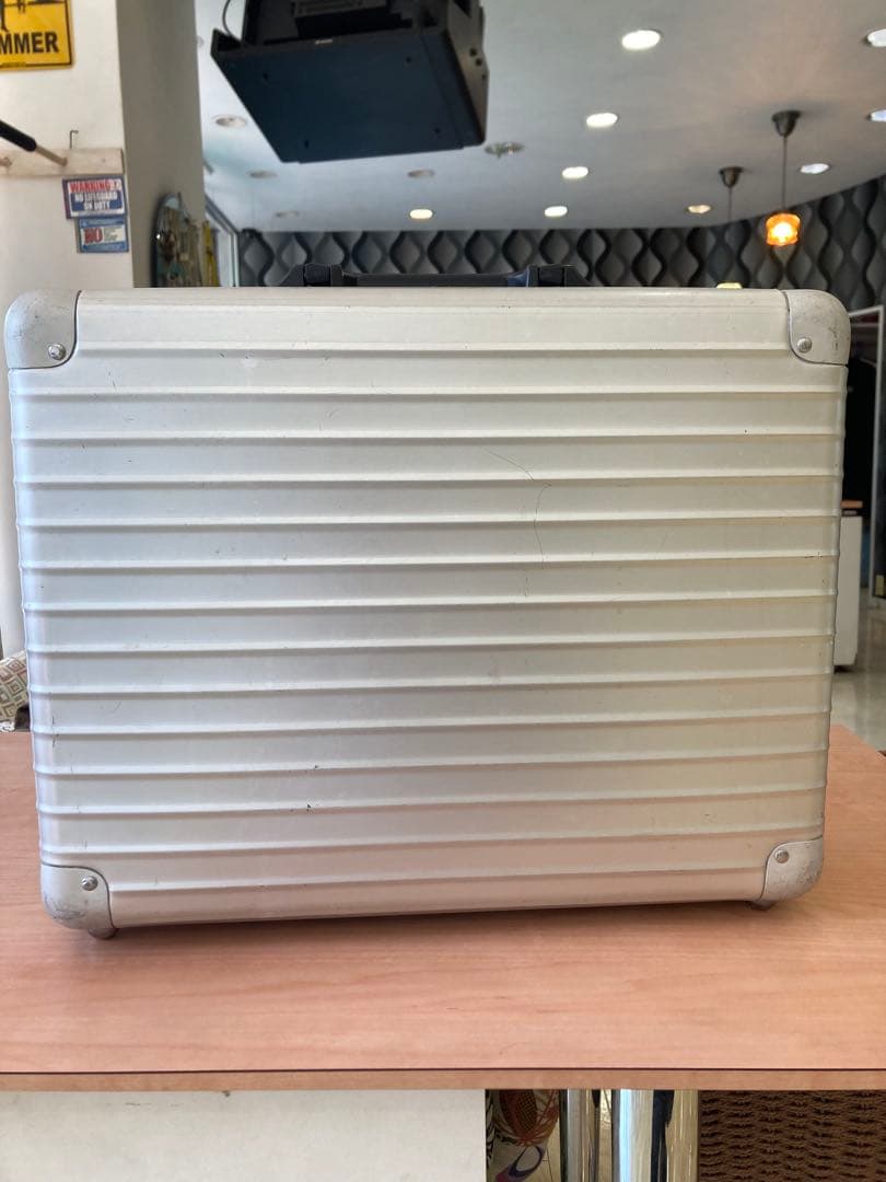 RIMOWA リモワ クラシックフライト アタッシュケース アルミ