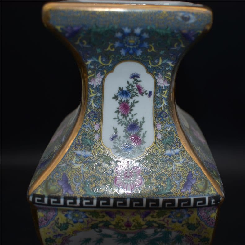 清乾隆琺瑯彩四方花鳥尊瓶 景徳鎮 陶磁器 装飾品 現代工芸品 美術品 置物
