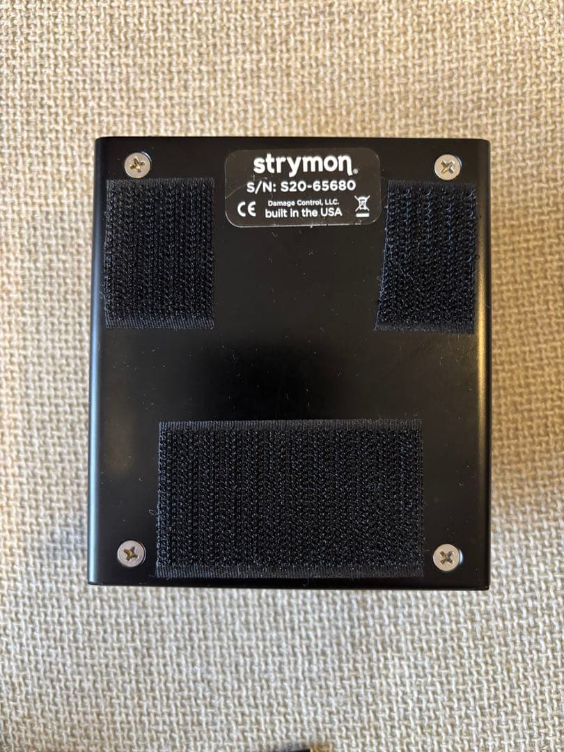 Strymon Flint V1 限定版 black knob Edition