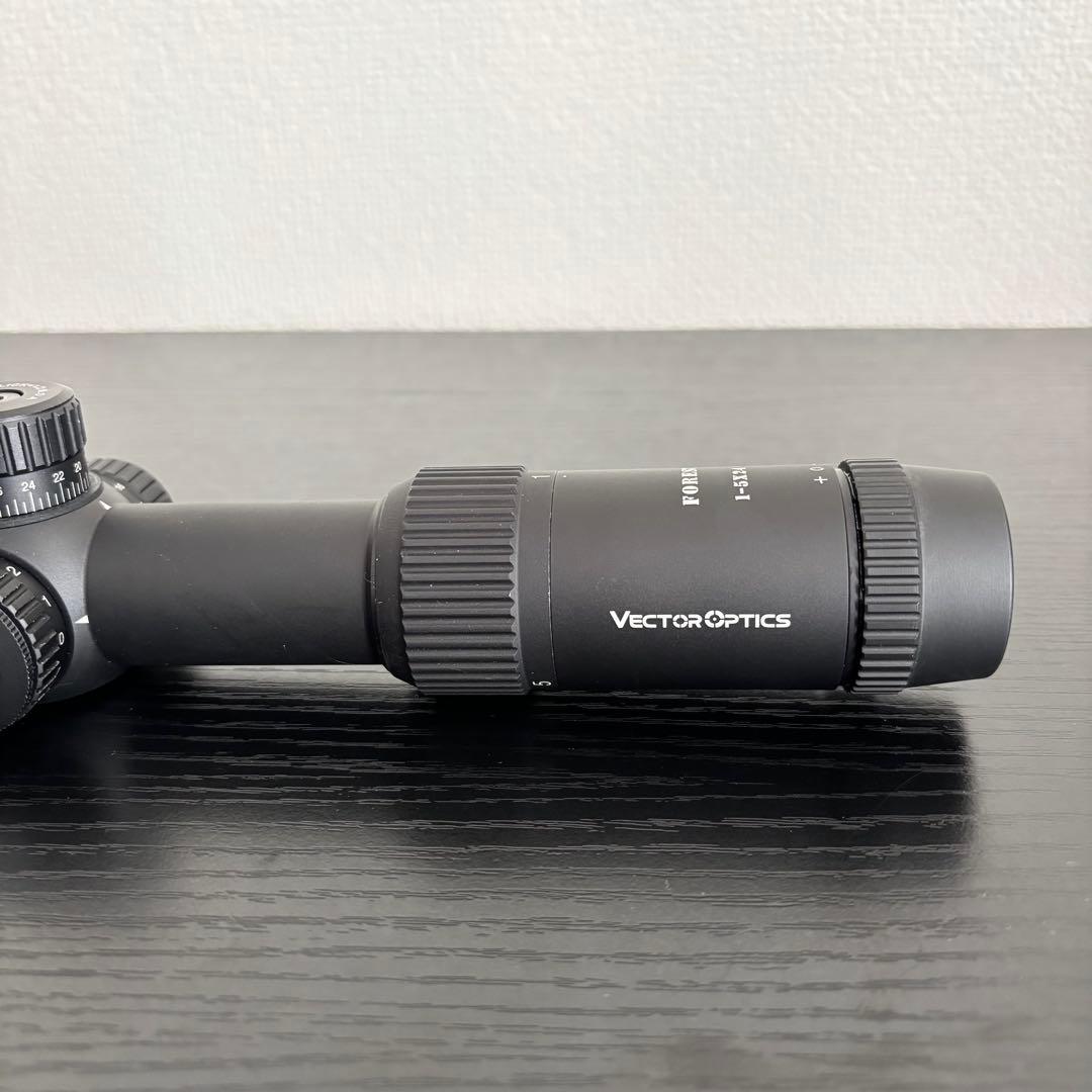 Vector Optics FORESTER 1-5×24 GENⅡ マウント付