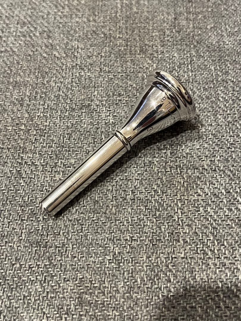ホルンの　マウスピース　ティルツ　NEA3