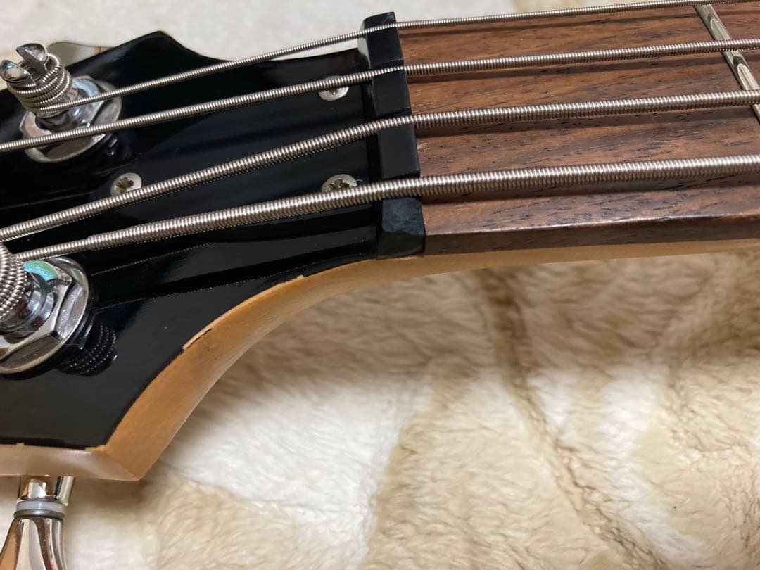 B.C. Rich モッキンバード 変形 エレキベース