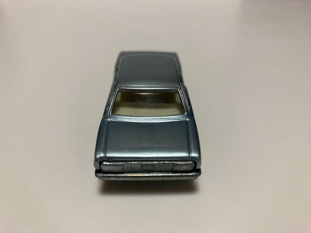 トミカ　日本製　クラウン　スーパーデラックス　1Aホイール　メタブルー
