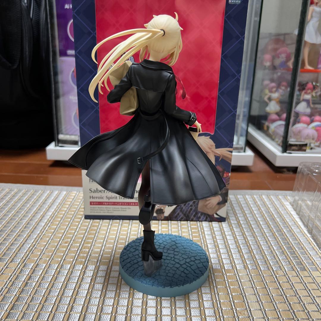 セイバー　アルトリア・ペンドラゴンオルタ　英霊旅装フィギュア　Fate