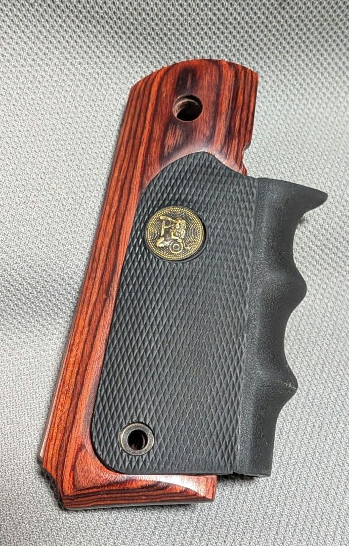 M1911 ガバメント　パックマイヤー　グリップ　Pachmayr