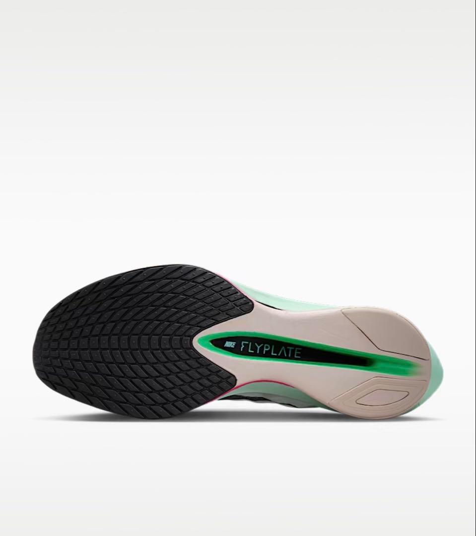 【新品✨️早い者勝ち】NIKE ベイパーフライ4