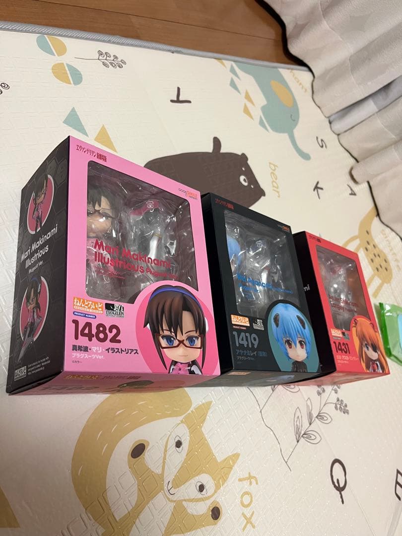 ねんどろいど　エヴァンゲリヲン新劇場版　レイ　アスカ、マリ、プラグスーツ ver