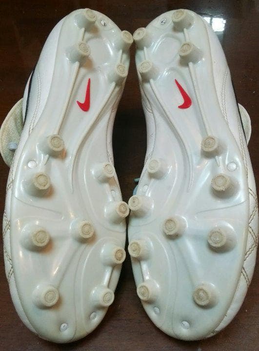 美品 NIKE TIEMPO サッカーシューズ 27.5cm