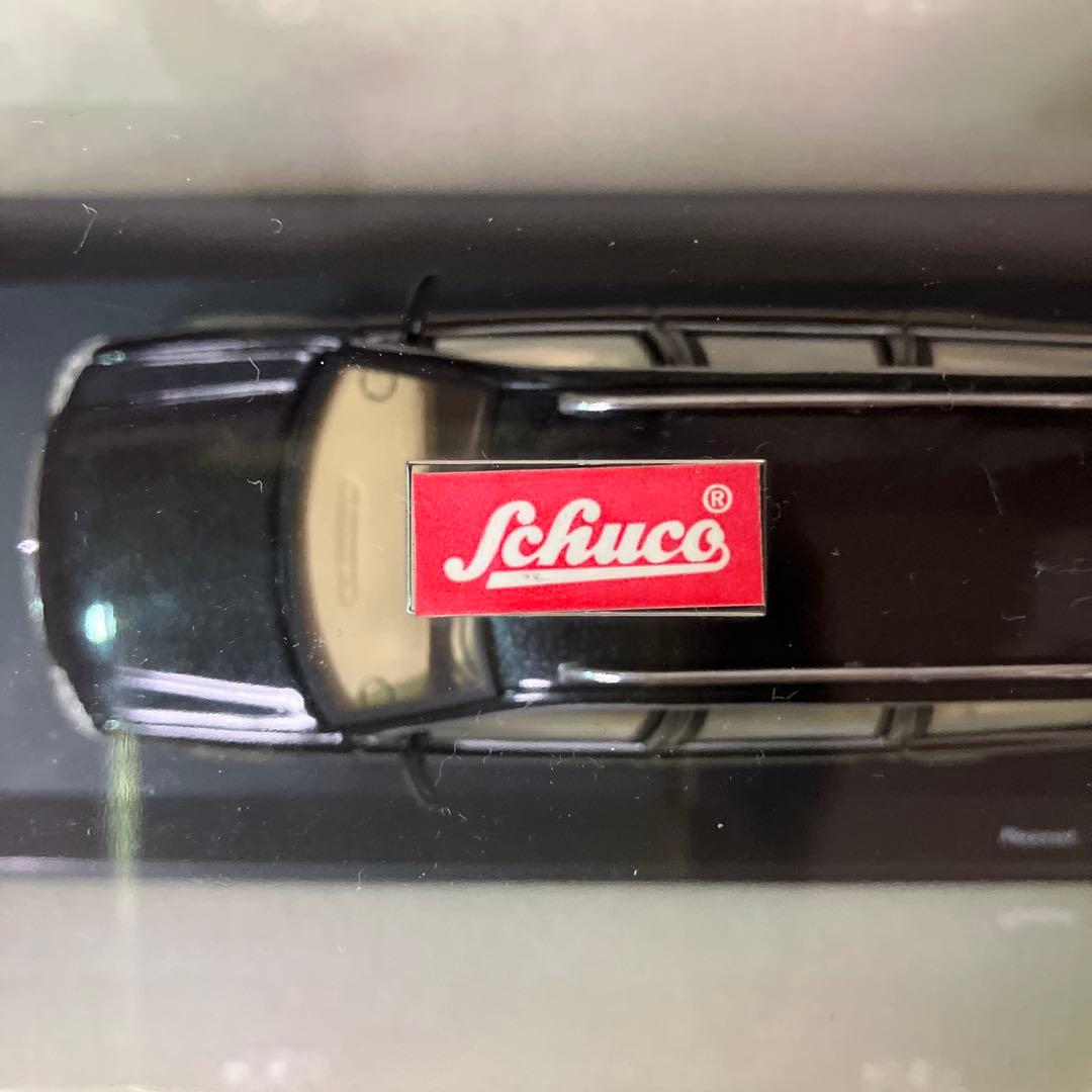 フォルクスワーゲン　パサート　ワゴン　ミニカー　1/43 シュコー