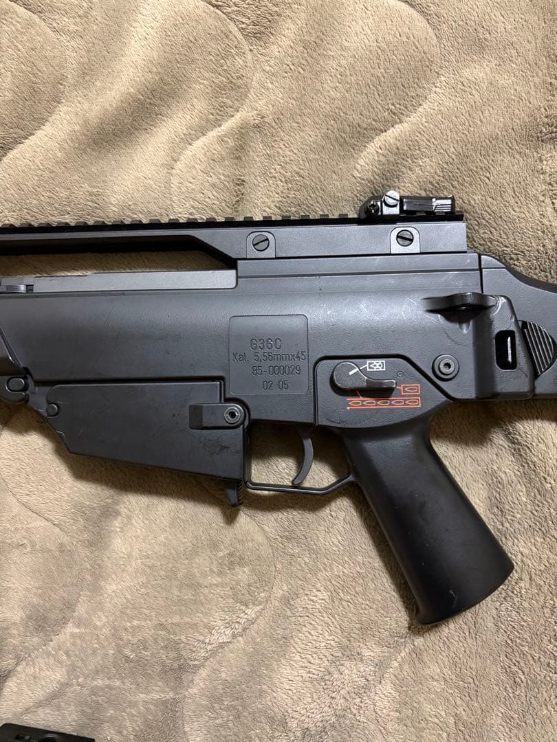 期間限定値下げ！　次世代電動ガン　G36C マガジン2本付き