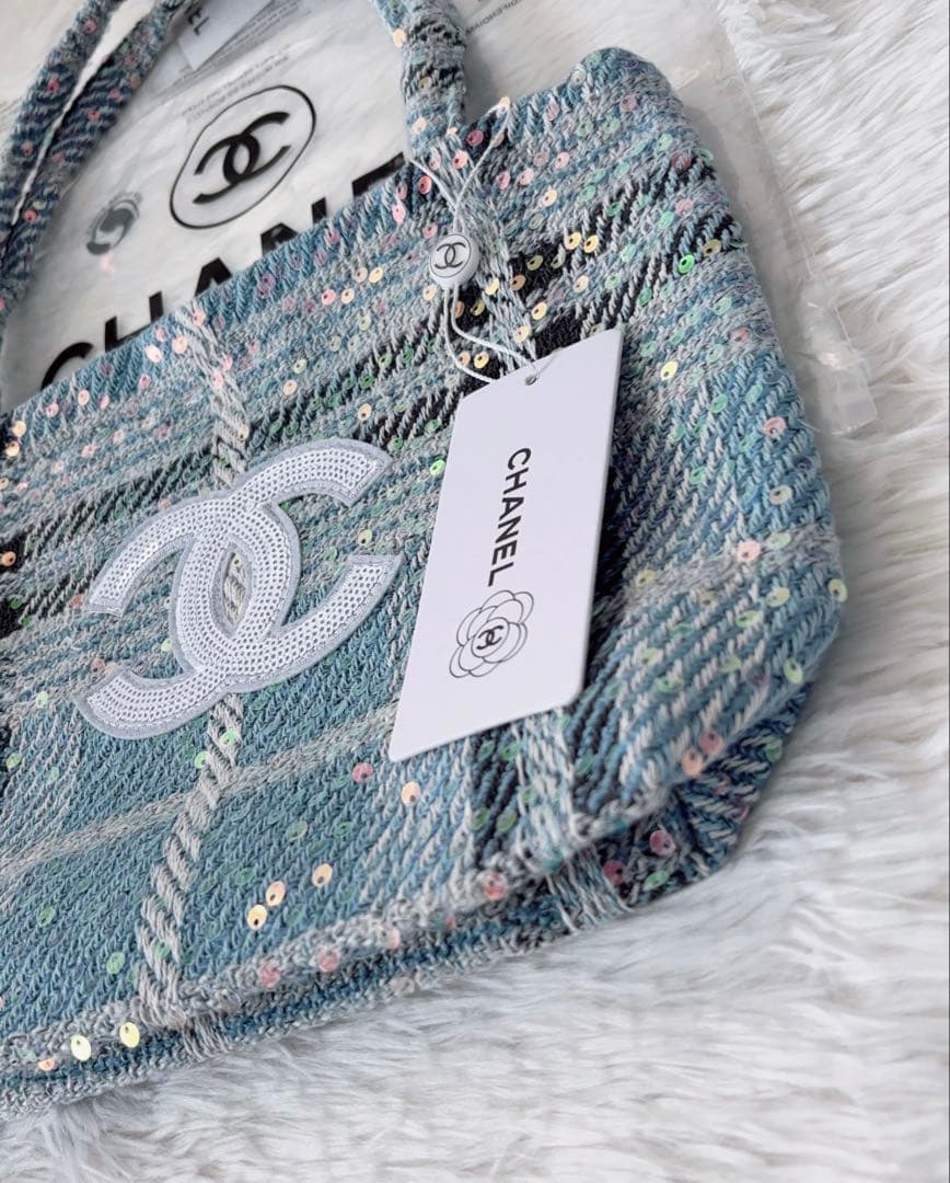 新品CHANELシャネルビューティーノベルティバッグ　ツィードスパンコール