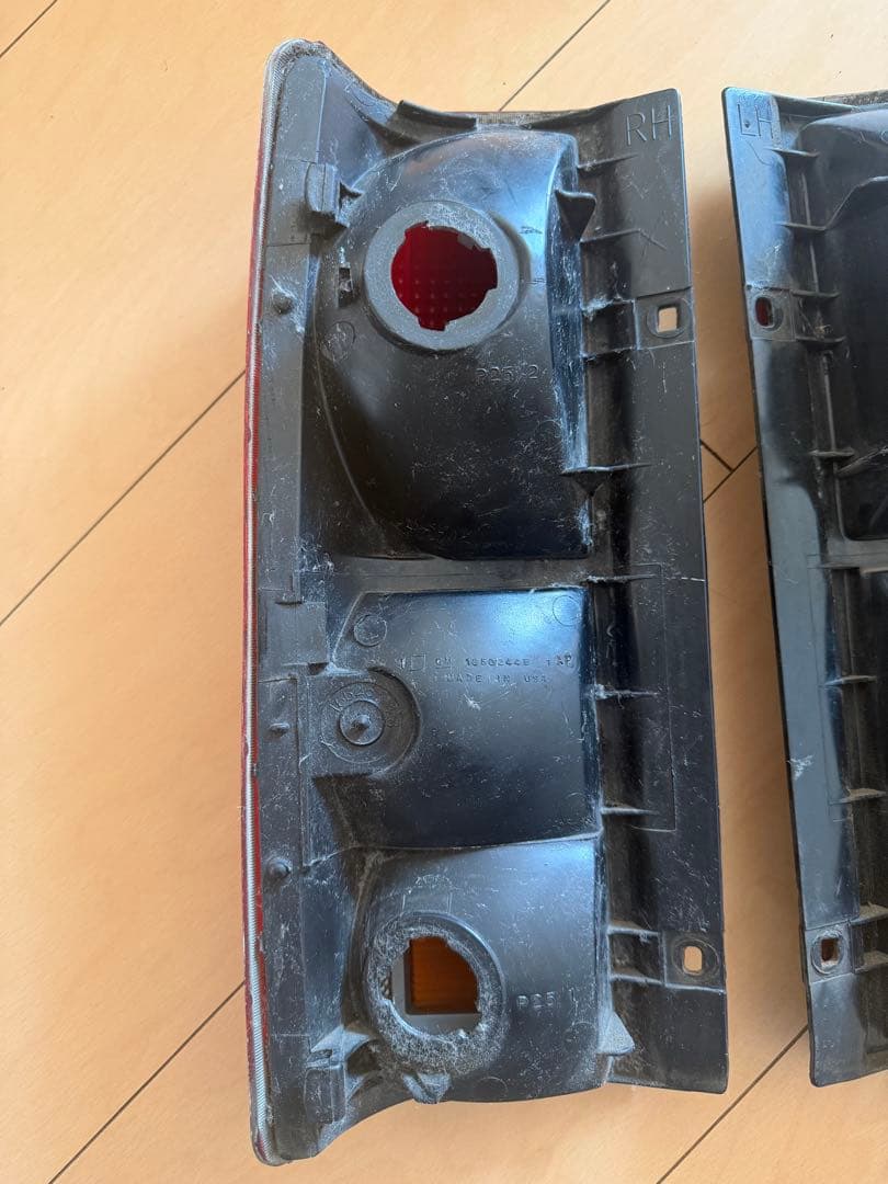 シボレー アストロ 後期純正テールランプ 左右セット テールライト 中古