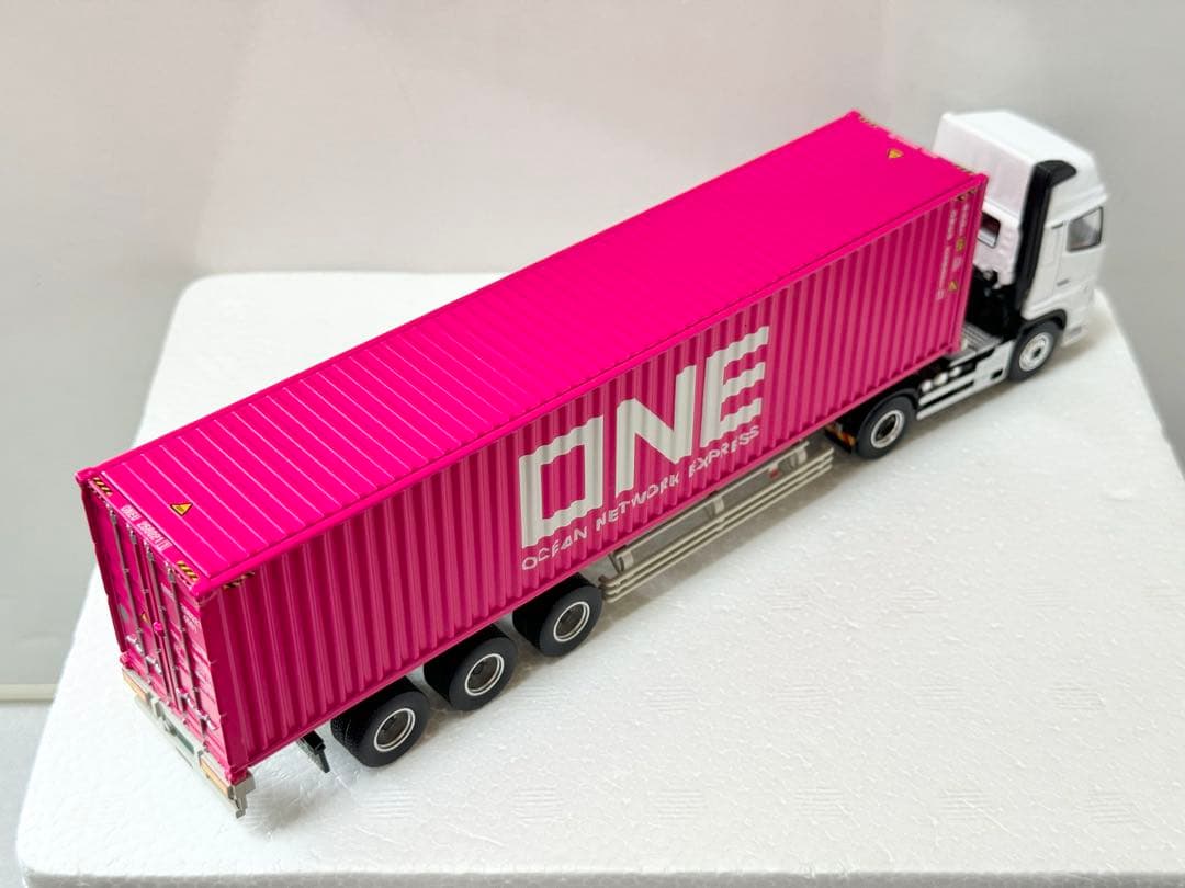 【トミカ】日野・プロフィア　海上コンテナトレーラー　HINO デコトラ