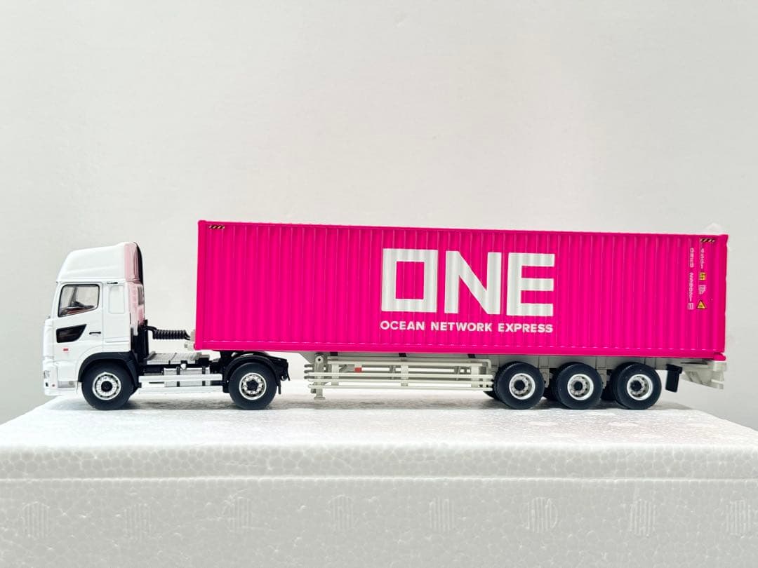 【トミカ】日野・プロフィア　海上コンテナトレーラー　HINO デコトラ
