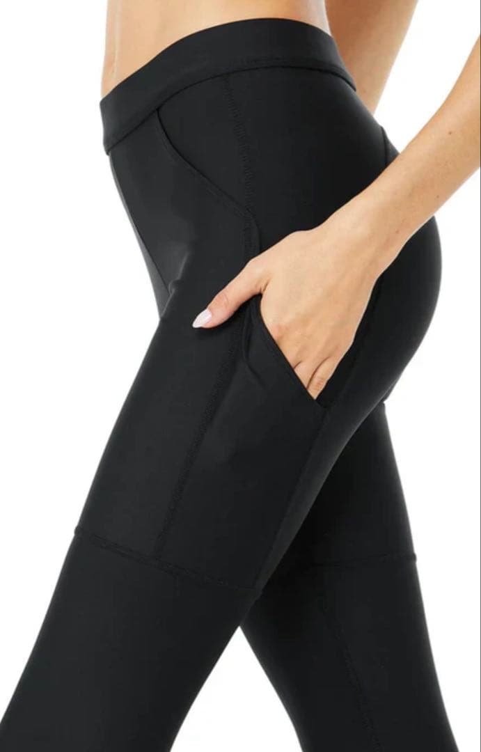 ALO High-Waist Airlift 4 Pocket レギンス