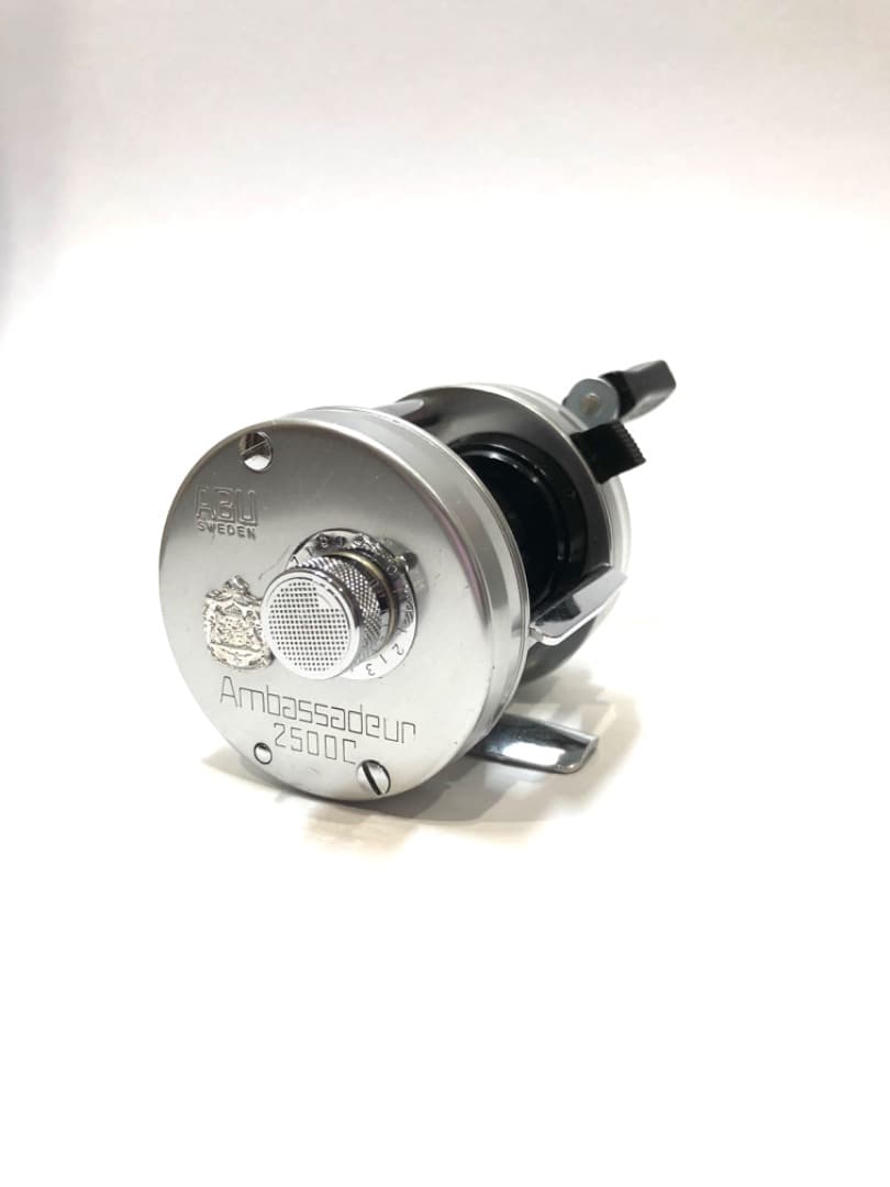 ★ 美品　ABU 2500c  アブガルシア　アンバサダー　シルバー　★