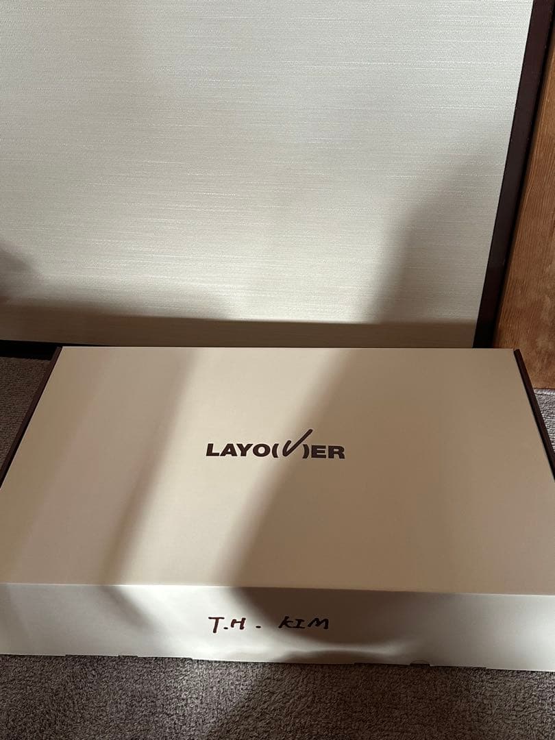 BTS MERCH BOX #17 LAYOVER テヒョン テテ V