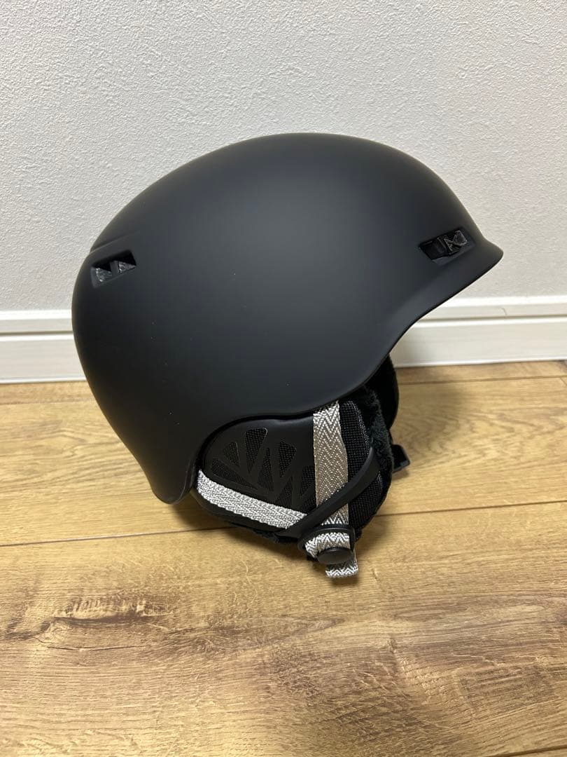 【新品未使用】anon. ヘルメット　スキー　スノーボード