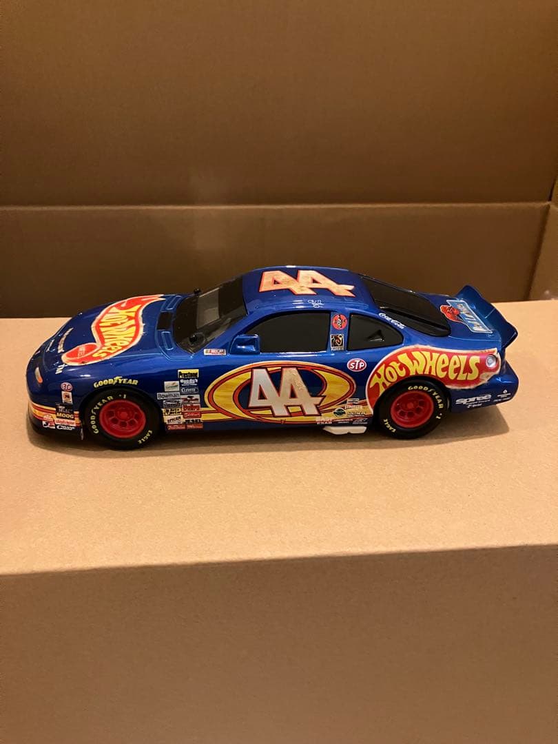 3台まとめて　ナスカー NASCAR hotwheels 1/24 1/64