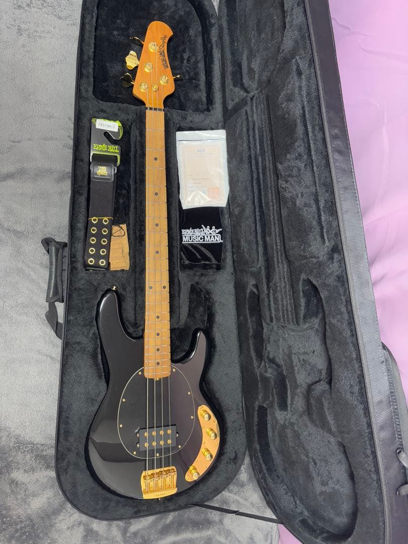 ベース MUSIC MAN StingRay Special