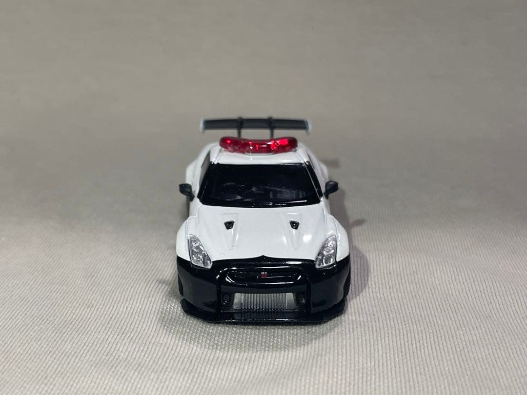 LB★WORKS Nissan GT-R R35 警察仕様 ミニカー