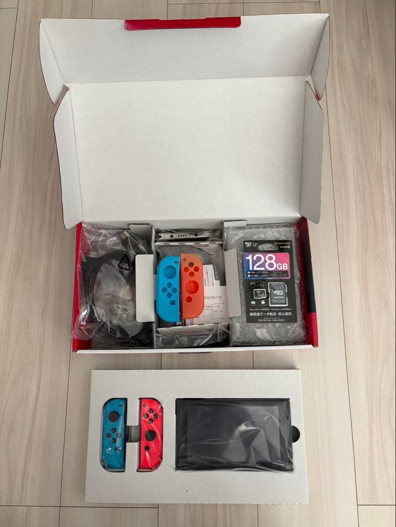 【美品】Nintendo Switch microSD128G付【保証書付き】