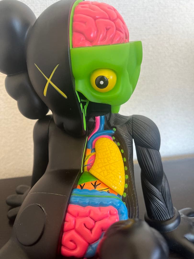 KAWS COMPANION (RESTING PLACE) 2013年製