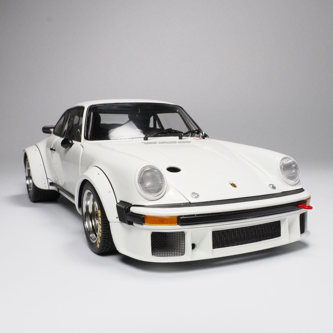エグゾト 1/18 ポルシェ934RSR ホワイト EXOTO